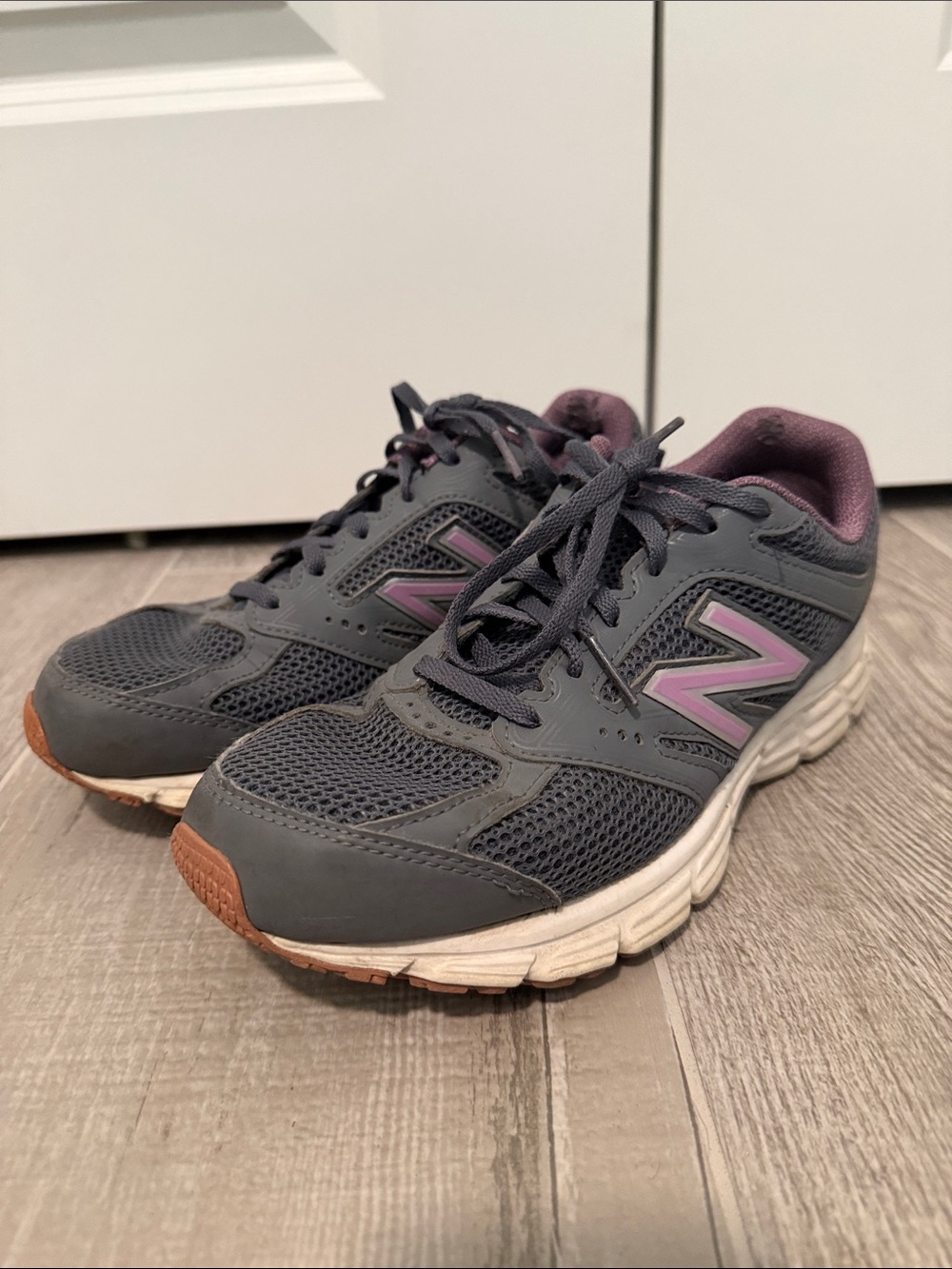 New Balance responded 1.0 woman’s Sneakers